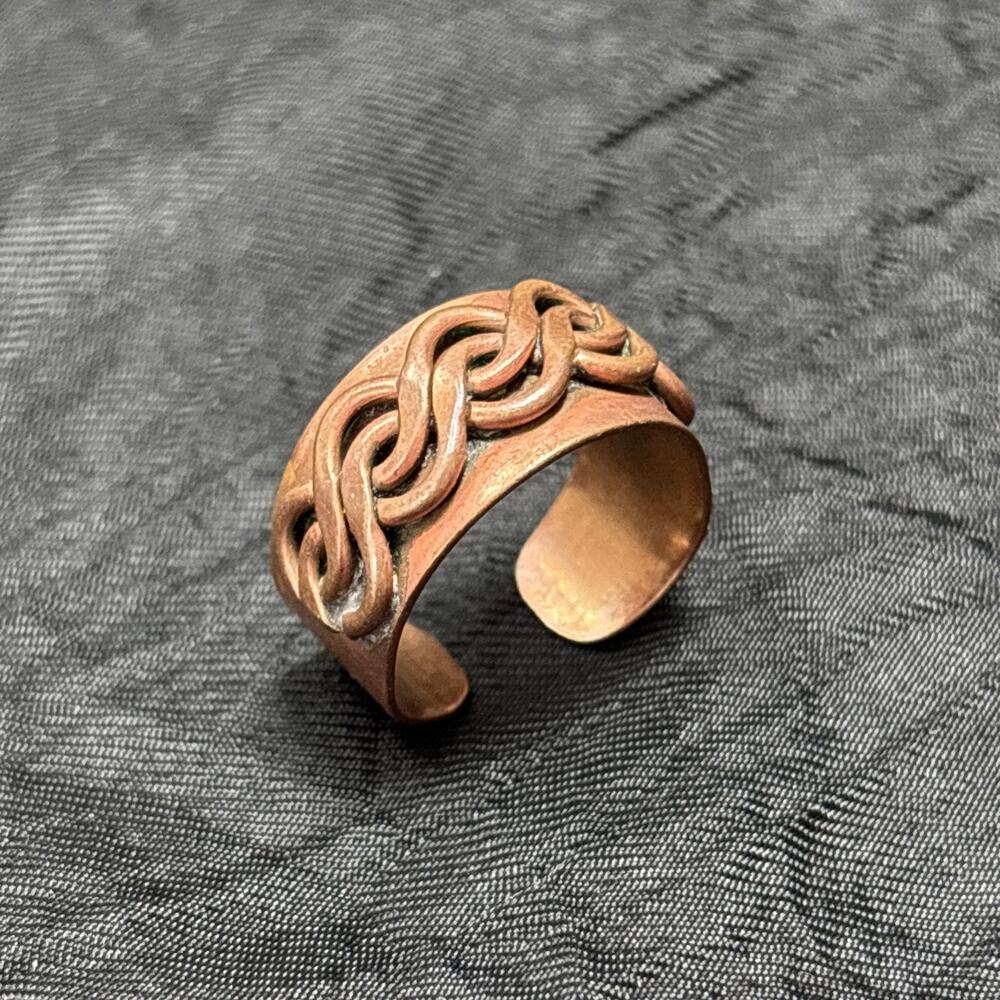 Vintage Hand. Made Artisan Copper Adjustable Ring Swirl Braided Design .5” Wide - Picture 7 of 10